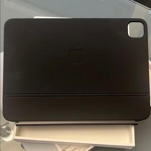 Apple ipad Magic Keyboard Case